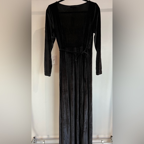 Baltic Born Esmeralda velvet wrap maxi dress - Picture 8 of 8